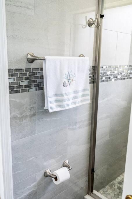 וולינגטון Palm Paradise Luxury Stay/Pool מראה חיצוני תמונה